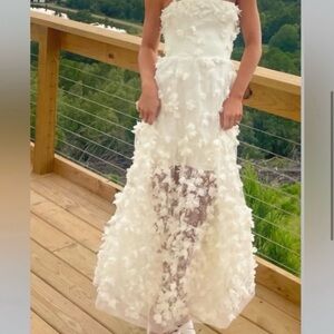 Anthropologie Helsi Audrey 3D floral Elegant White Strapless Dress
